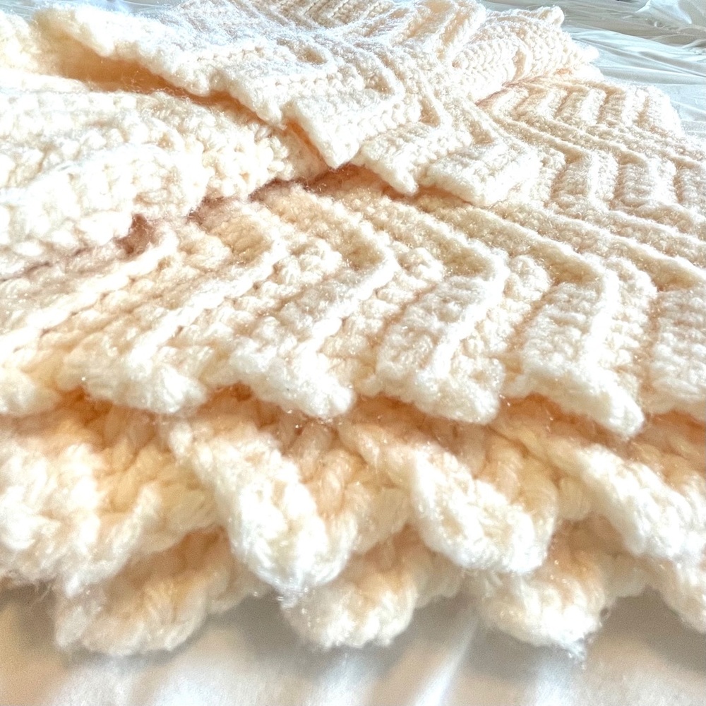 Handmade w/love 🌻Crochet Soft Boho Baby Blanket